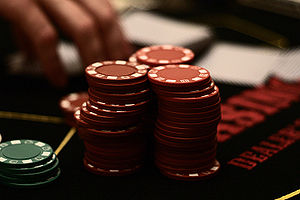 Capsa Online Gambling